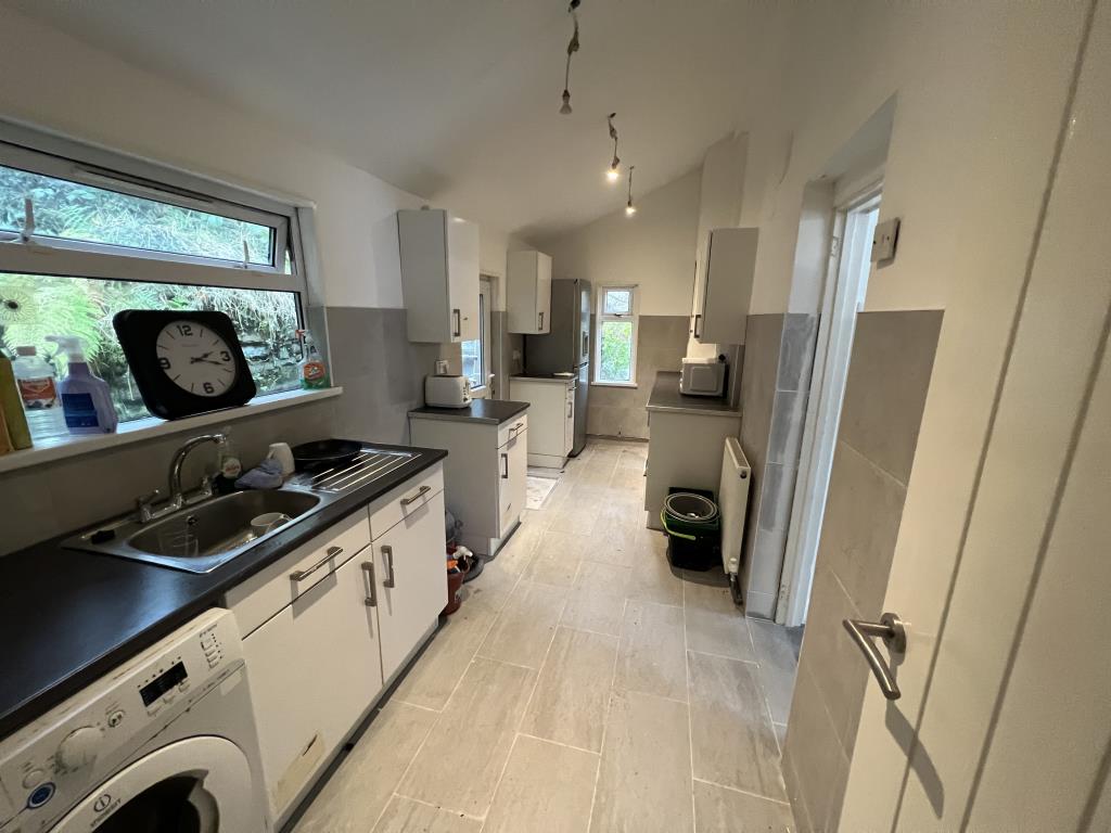 Lot: 112 - END-TERRACE PROPERTY REQUIRING COMPLETION OF WORKS - General view of kitchen